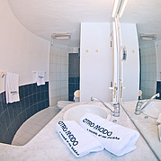 [Translate to Italiano:] Badezimmer mit Dusche und WC im Studio in La Pared