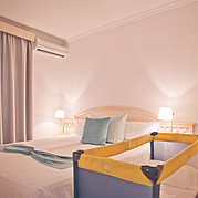 camera da letto con culla