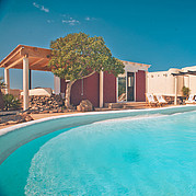[Translate to Italiano:] Surf Villa La Pared, Bungalow mit Pool